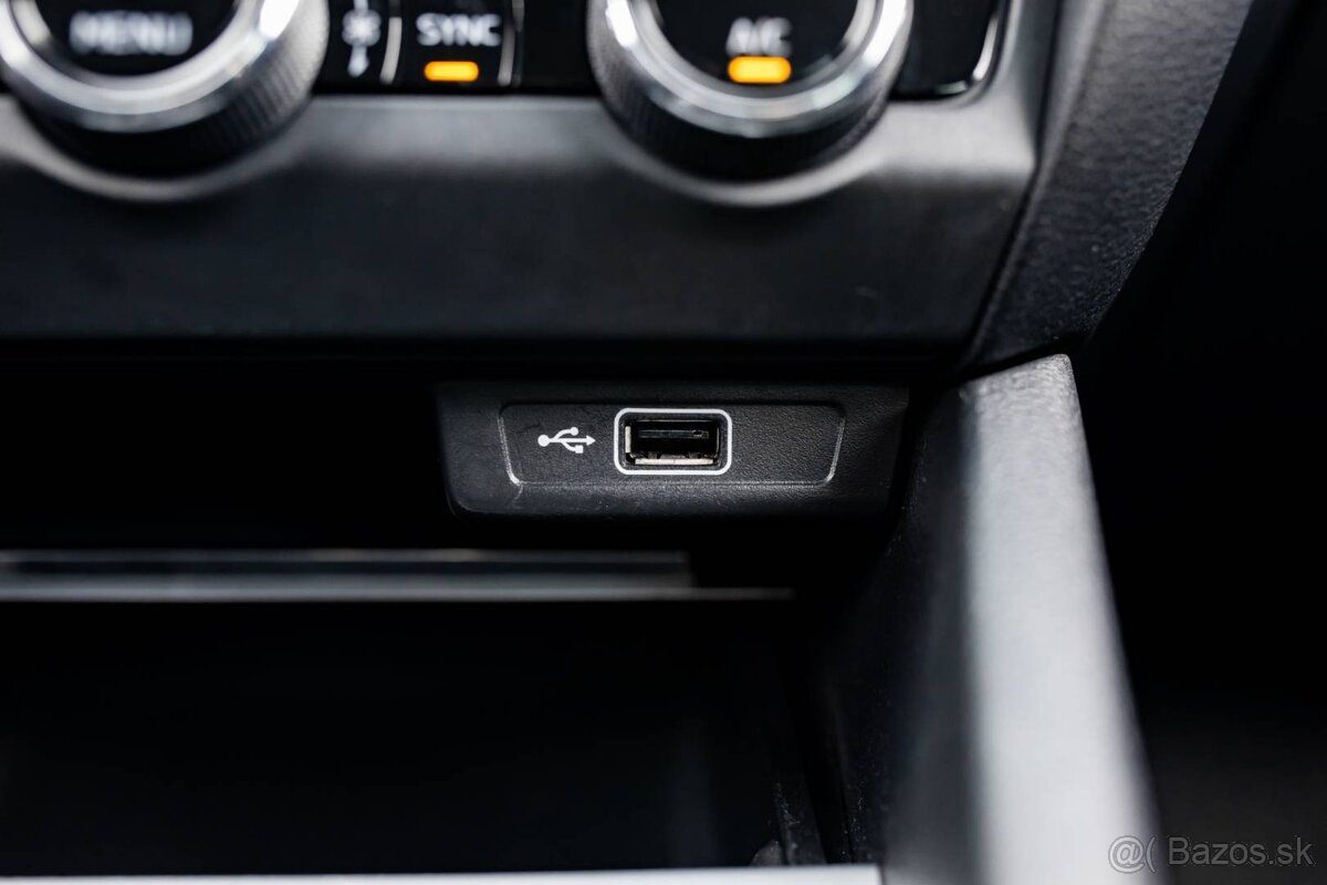 Škoda Octavia Combi 1.6 TDI 115k Ambition - 19