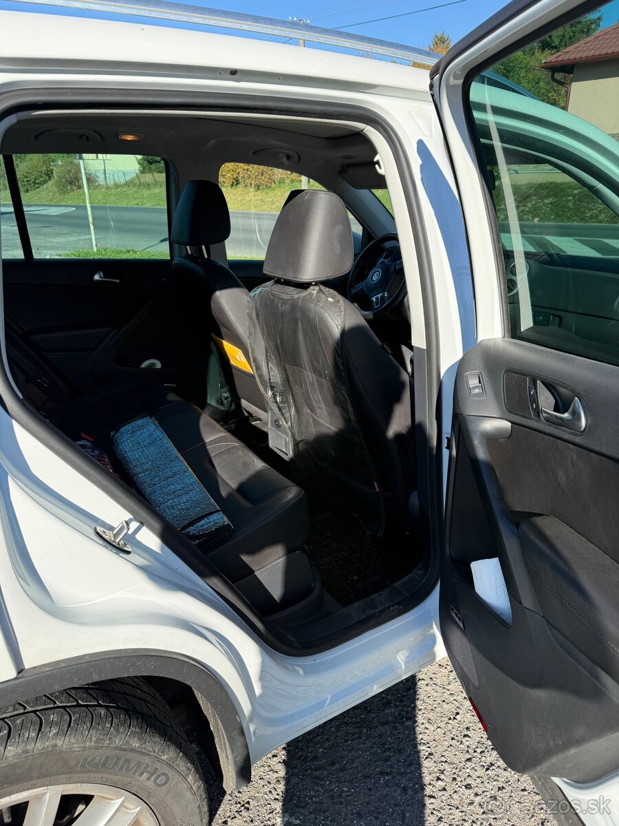 Volkswagen Tiguan 2.0 TSI 4MOTION - 19