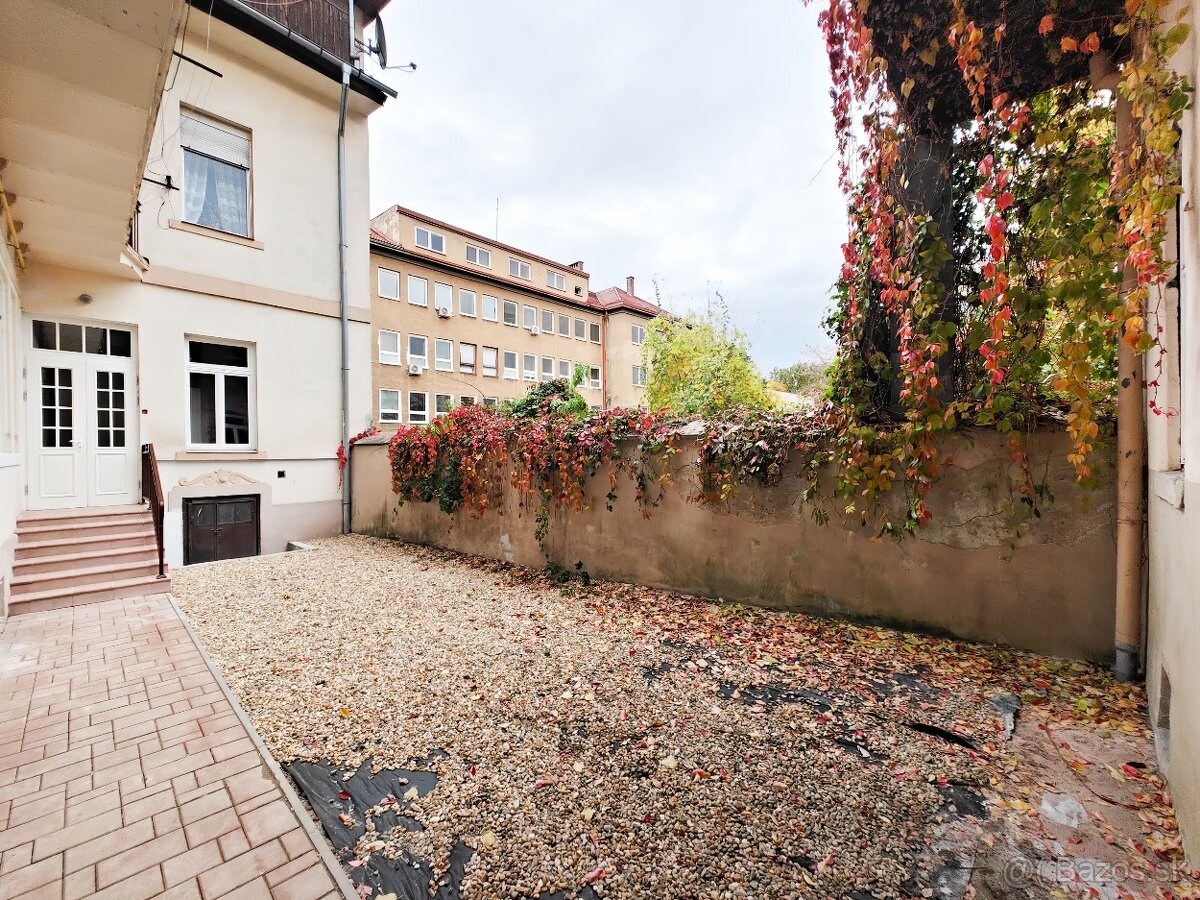 Exkluzívny zrekonštruovaný trojizbový staromestský byt. - 19