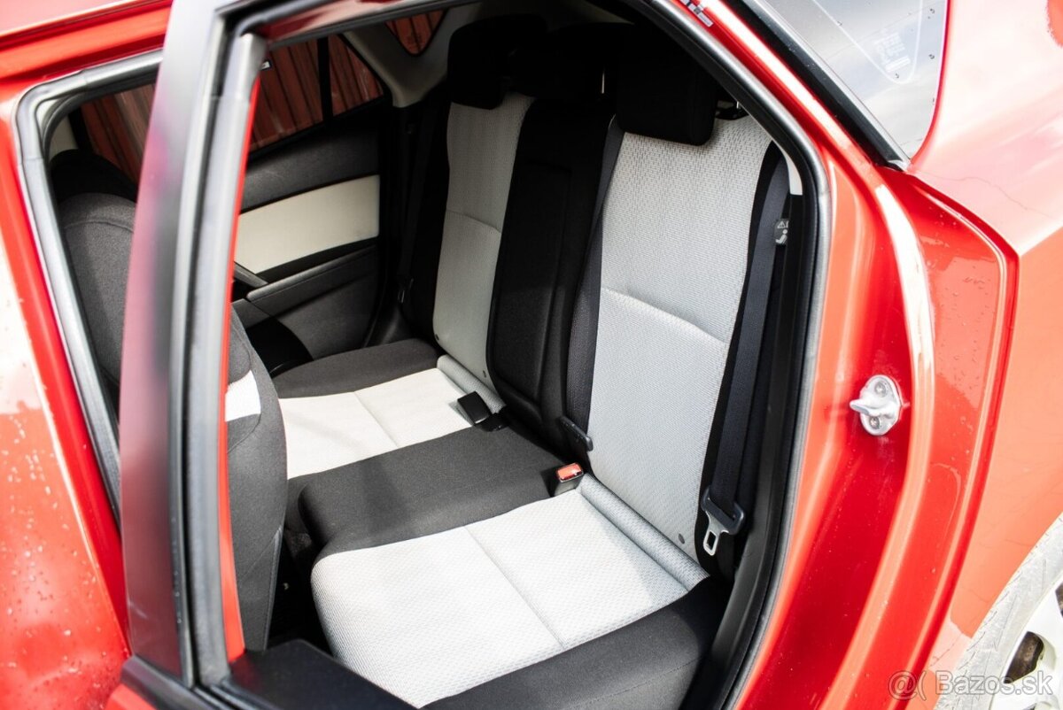 Mazda 3 1.6, 77kW (2010) - 19