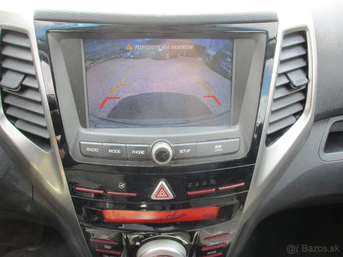 SSANGYONG TIVOLI 1,6e-XDi kamera ESP 2019 - 19