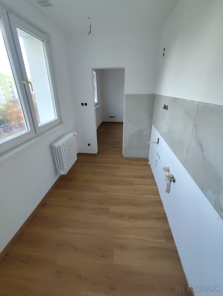 REKONŠTRUKCIE BYTOV -INTERIÉROV, DOMOV - 19