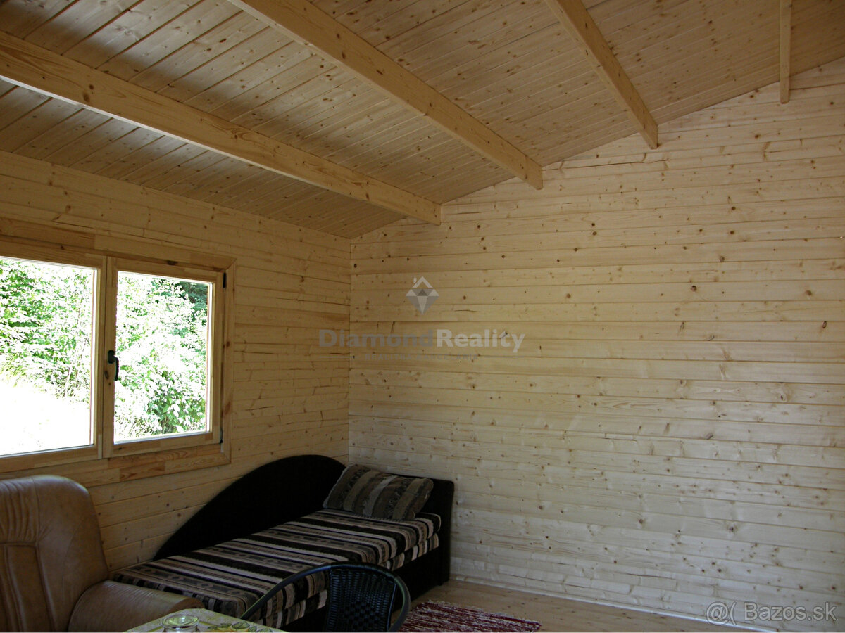 Zrub s pozemkom v Slovinkách, lesy, v zime sneh - 19