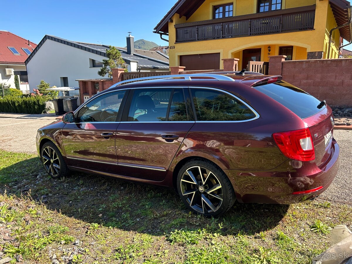 Škoda Superb Combi 2.0 TDI DSG - 19
