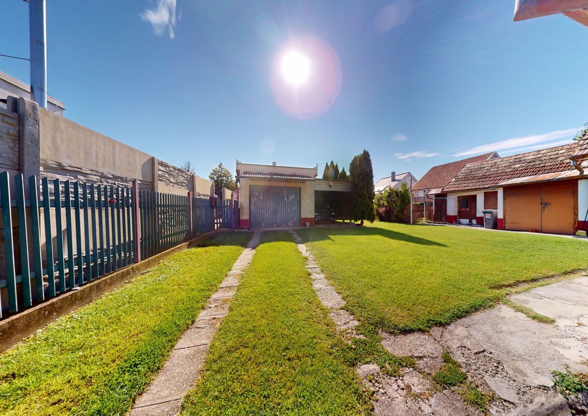 Ponúkame Vám na predaj 4 izbový rodinný dom v obci Trnávka, - 19