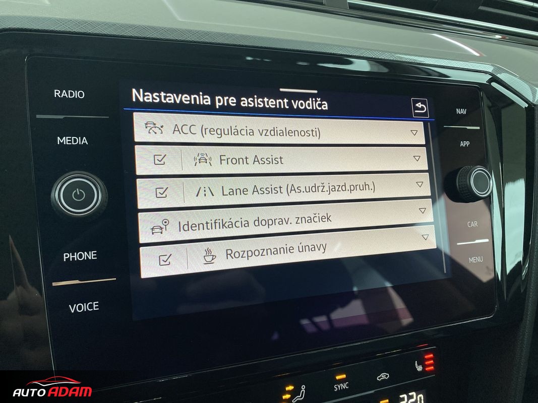 Volkswagen Passat Variant 2.0TDi 110kW Business - 19