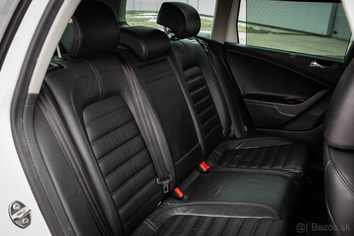 Volkswagen Passat Variant 3.2 V6 4Motion DSG - 19