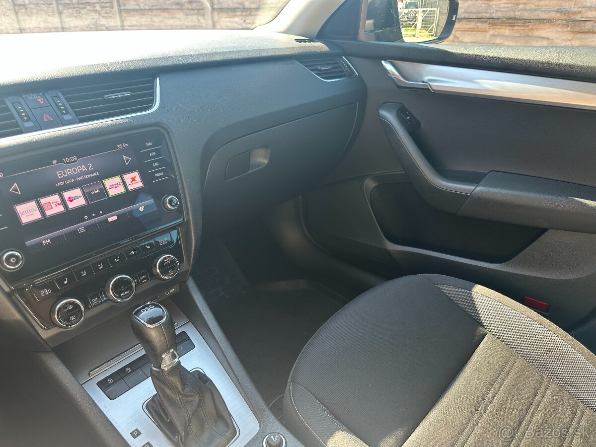 2017 Skoda Octavia Combi DSG - 19