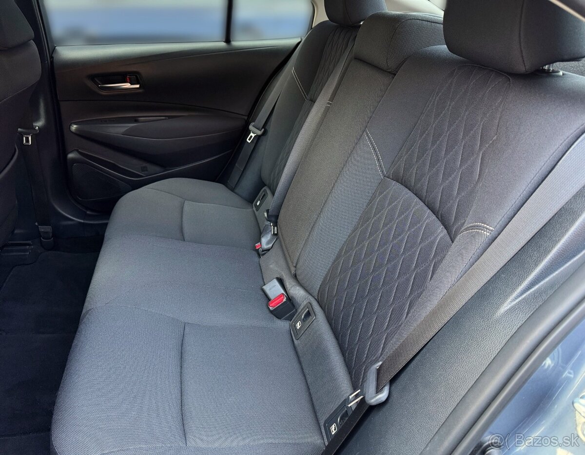 Toyota Corolla sedan 1.5 Dynamic Force Comfort - 19