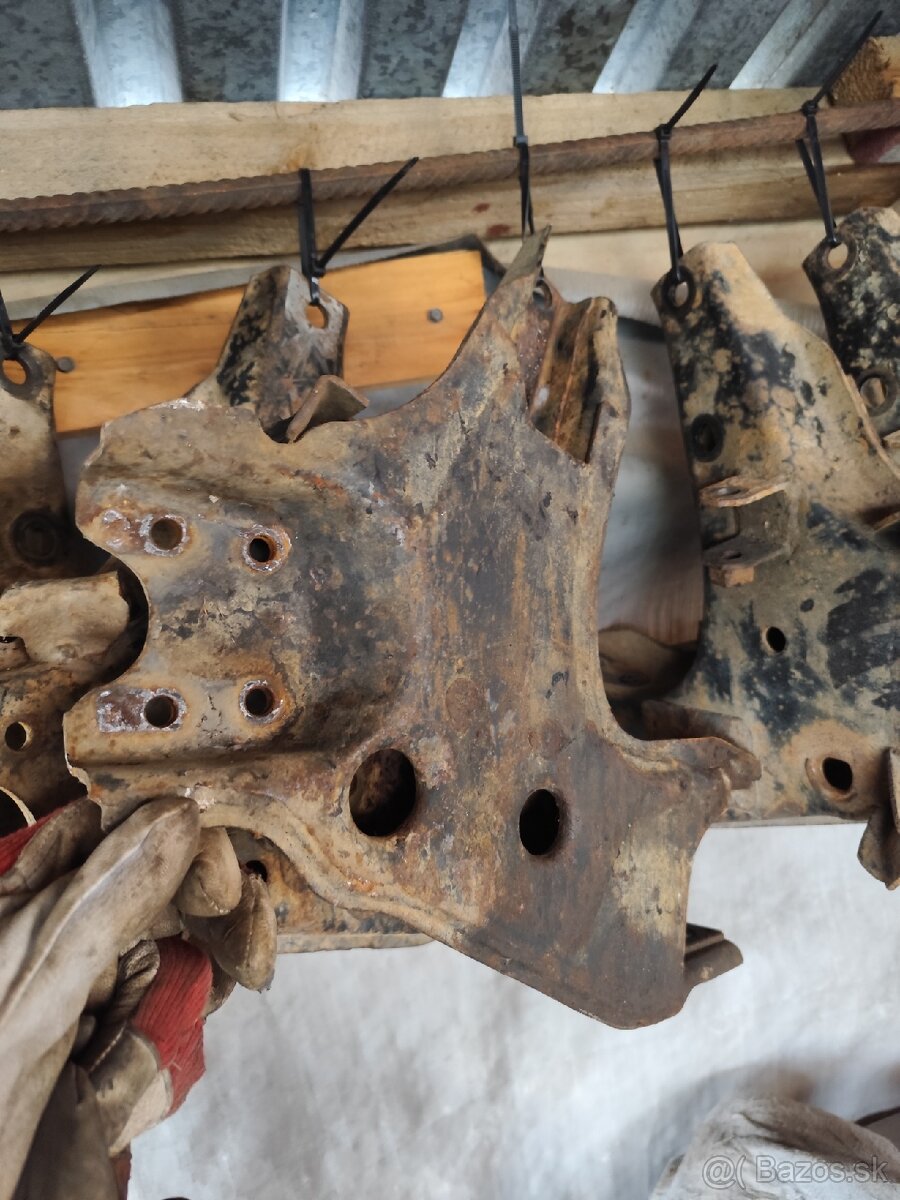 Diely Nissan Terrano 1, WD21 - 19