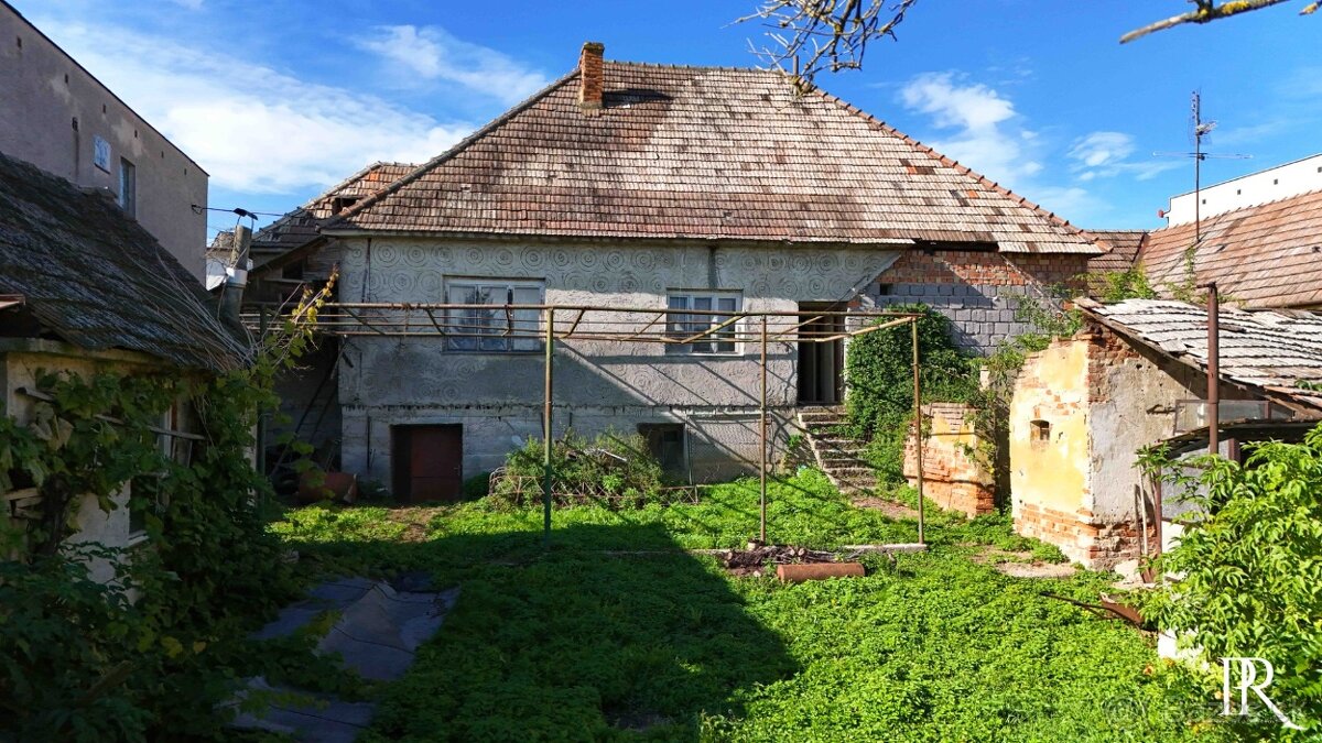 PREDAJ 5 IZBOVÝ RODINNÝ DOM S ROZSIAHLYM POZEMKOM - 19