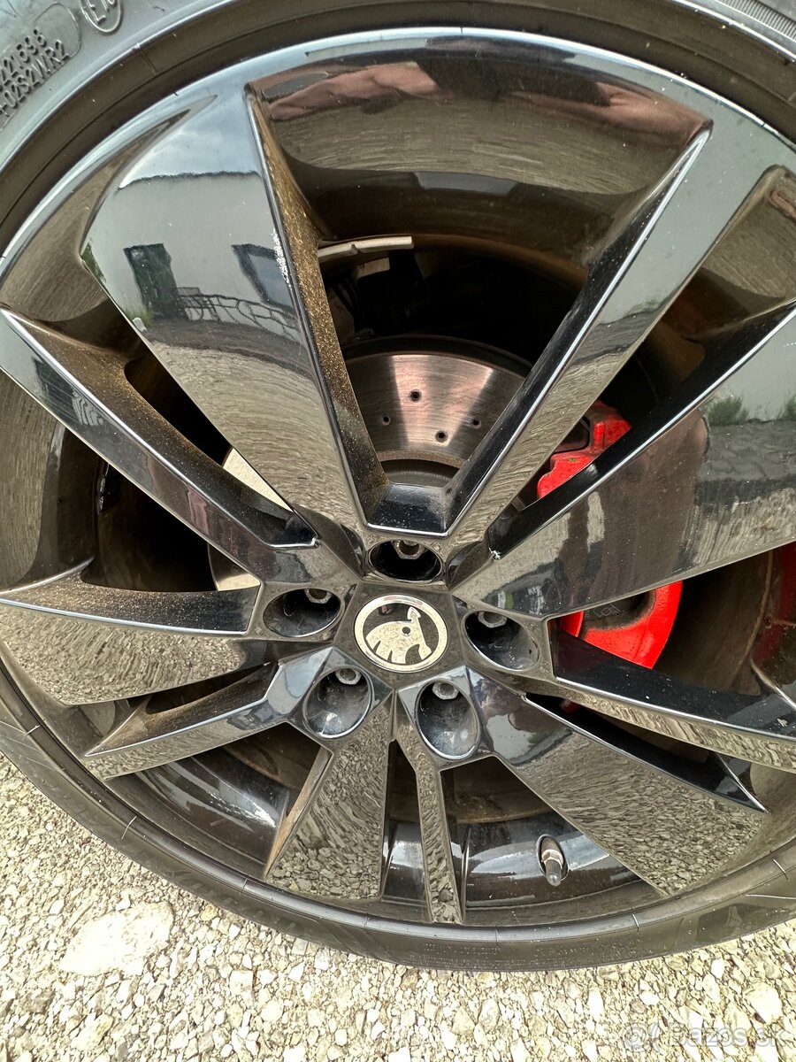 Škoda superb 3 L&K 140kw 4x4 - 19