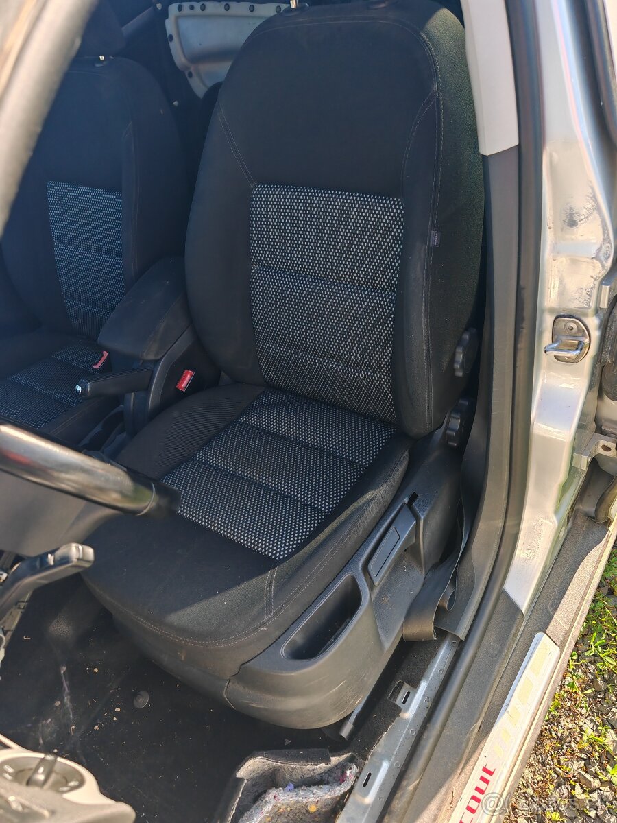 Škoda octavia 2 1,9- 2,0TDI 77-125 kw scout a 2,0tfsi - 19