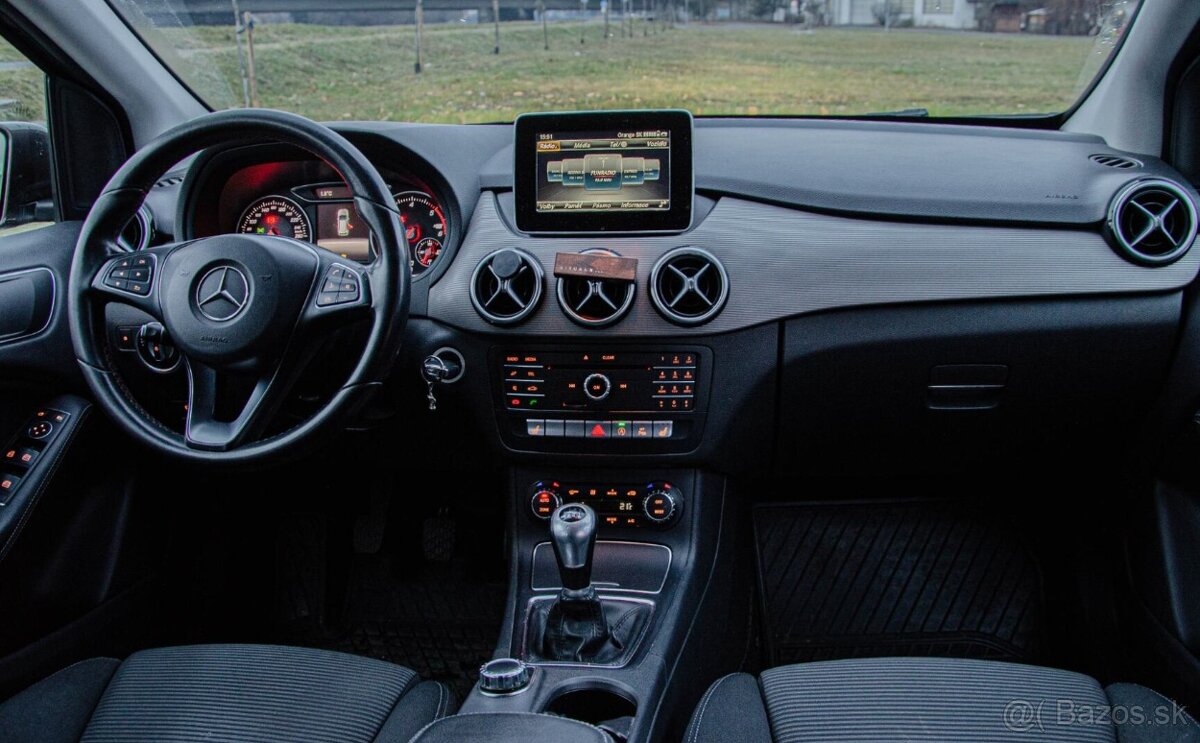 Mercedes-Benz B trieda 180 d - 19