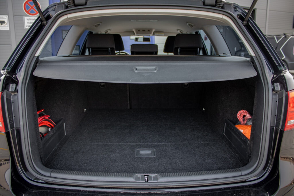 Volkswagen Passat 1.6 TDI 77kW MT/6 - 19