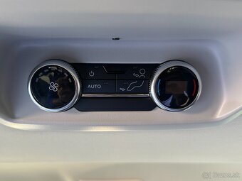 Ford Tourneo Custom Titanium X Combi 125kw Automat 2025 - 19