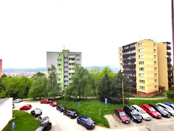 Prenájom 3 izb. Furča (Zupková ul.), upravený, čiast. zariad - 19