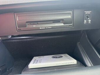 Škoda Octavia Combi 2.0 TDI Scout DSG 4x4 - 19