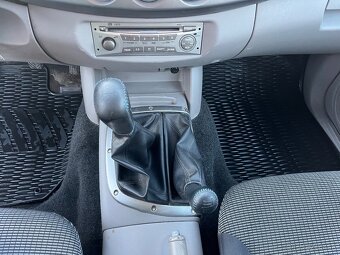 Mitsubishi L 200 Double Cab MT 5 100kw 135ps - 19