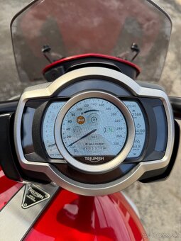 Triumph Rocket 3R - 19