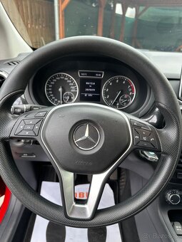 Mercedes-Benz B180 1.6i (90 kW / 122 koní), r.v. 08/2012 - 19