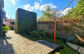 Útulný 5-izbový rodinný dom v Oslanoch s garážou - 19