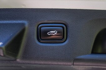 Kia XCeed 1.5 T-GDi Silver A/T - 19