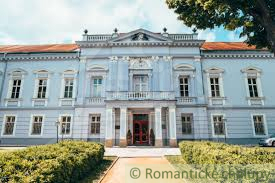 Štvorizbový rodinný dom v Mojmírovciach – ideálne spojenie - 19