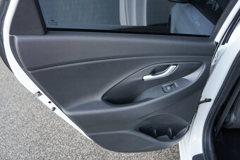 57-HYUNDAI i30, 2020, benzín, 1.5 DPi - Comfort, 81kW - 19