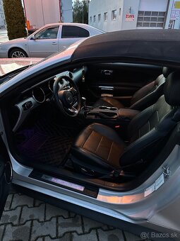 Ford Mustang cabrio 2.3 Ecoboost Automat,Kamera,Nové pneu - 19
