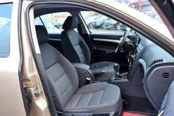 Škoda Octavia 1.6 Ambiente - 19