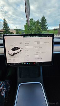 Tesla Model Y SUV 378kw Long Range 99 900km, dual motor 4x4 - 19