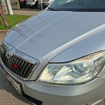Škoda Octavia Combi 2.0 TDI Elegance facelift " RS " - 19