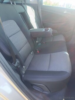 HYUNDAI  TUCSON 1.6 CRDI STYLE ,4x4  , 38661 Km  TOP STAV - 19