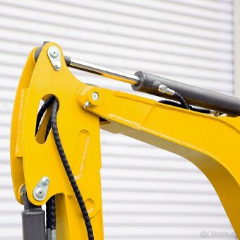 Minibagr 1,6t – Laidong 16kW, joysticky, hodně příslušenství - 19