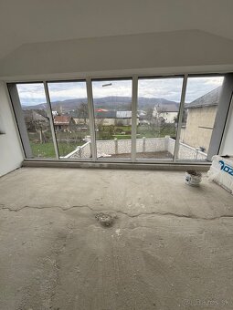 Novostavba RD 330m2 - 19
