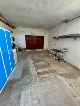 Veľký rodinný dom na Čermáni, bývanie aj podnikanie - 19