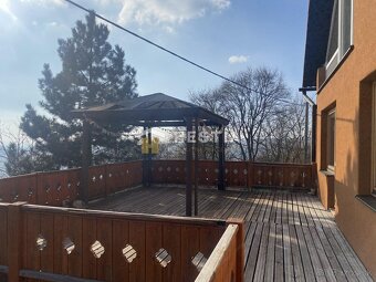 Rodinná usadlosť v úžasnej lokalite, Pozemok 9600 m2 - 19