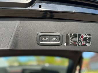 Volvo XC40 D3 Momentum A/T - 19