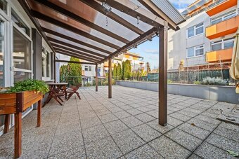 VZDUŠNÝ 3-IZB. BYT, TERASA 54,07 m², GARÁŽ, TEHLOVÁ STAVBA - 19