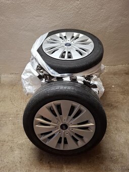 C-Max 1.5TDCi 88kw Bi-xenony,navigácia,elektronické ťažné - 19