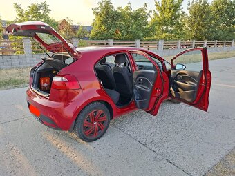 Kia Rio - 19