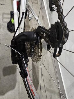 Woom 5 červenej farby - detský bicykel - 19