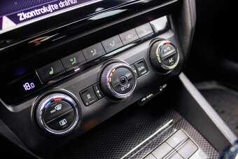 Škoda Octavia 2.0 TDI CR DPF RS DSG - 19