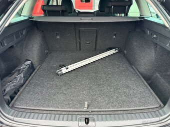 Škoda Octavia Combi 2.0 TDI DSG Style Plus, Matrix, SR - 19