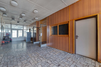 Administratívna budova a hala v priemyslenej časti | Rampová - 19