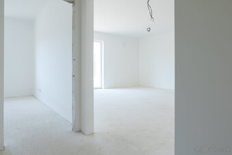RODINNÝ DOM v rádovej zástavbe - projekt Pod Ráblom Dvorníky - 19
