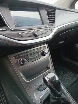 Opel Astra šport Tourer. 2016 1,6 100 kw - 19