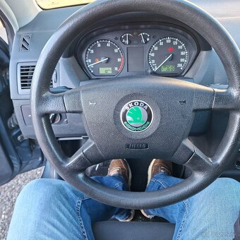 Škoda Fabia Combi 1.4 16V Elegance - 19