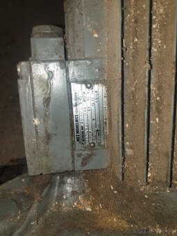 Elektromotory s prevodmi - 19